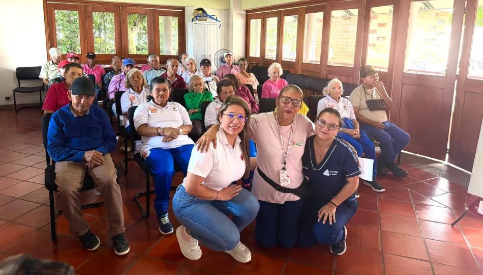servicio - Apoyo al Jardín de los Abuelos - Primera jornada de tarde de cine